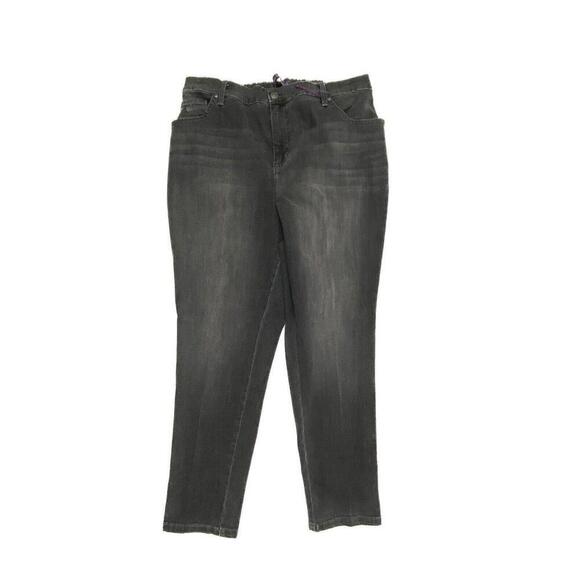 Gloria Vanderbilt Amanda Skinny Back Elastic Women's size 18WP Black Denim jeans - Picture 1 of 4